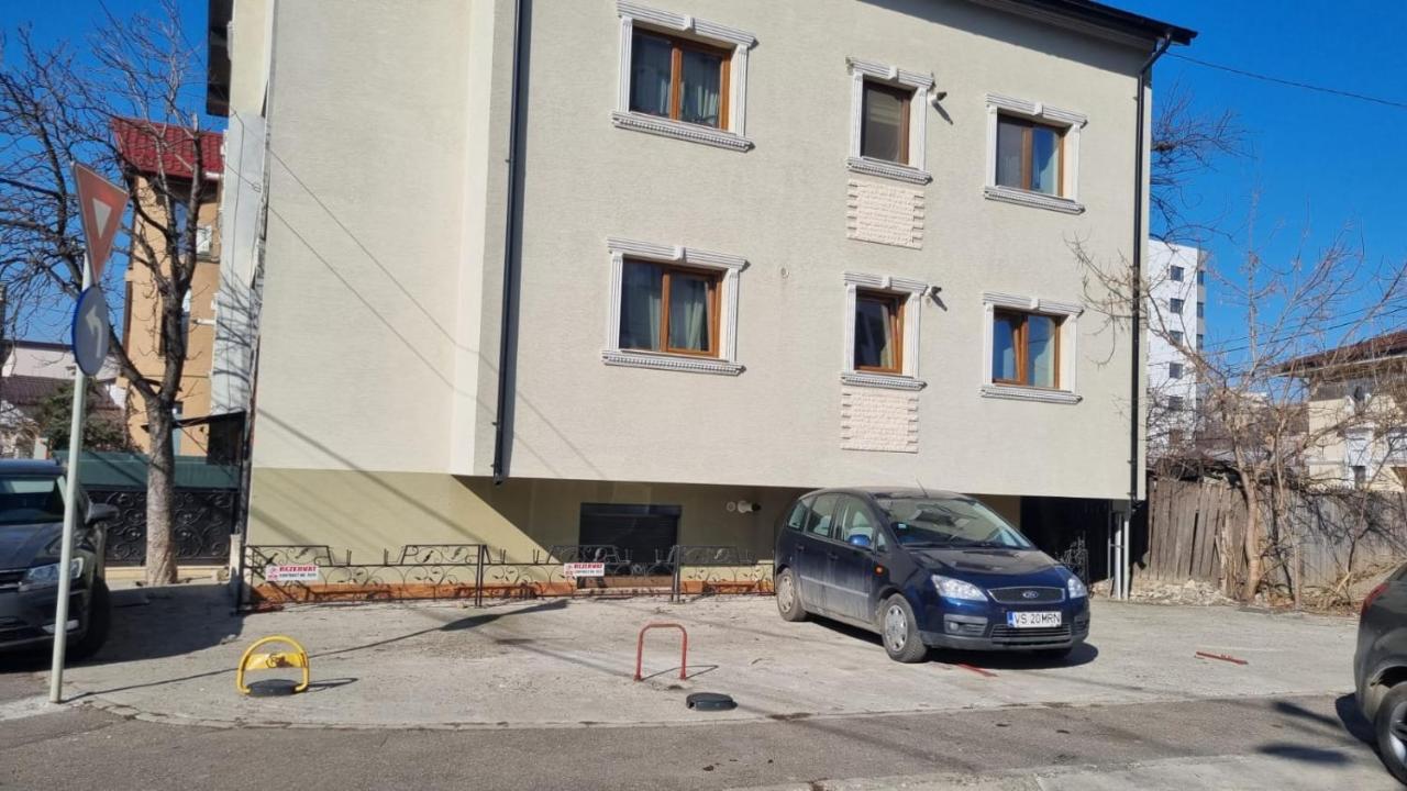 Charm 2 Palas Apartment Iasi Exterior foto